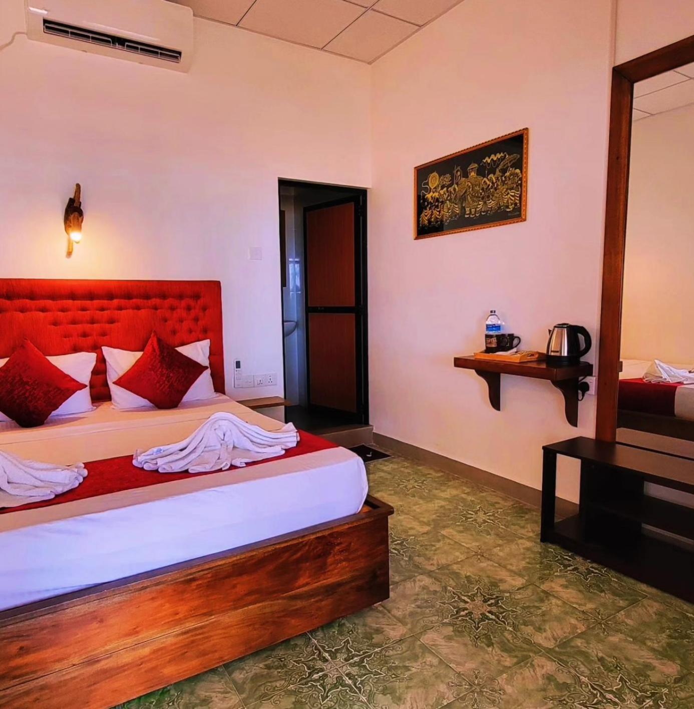 French Garden Pragash Beach Hotel Trincomalee Exterior photo
